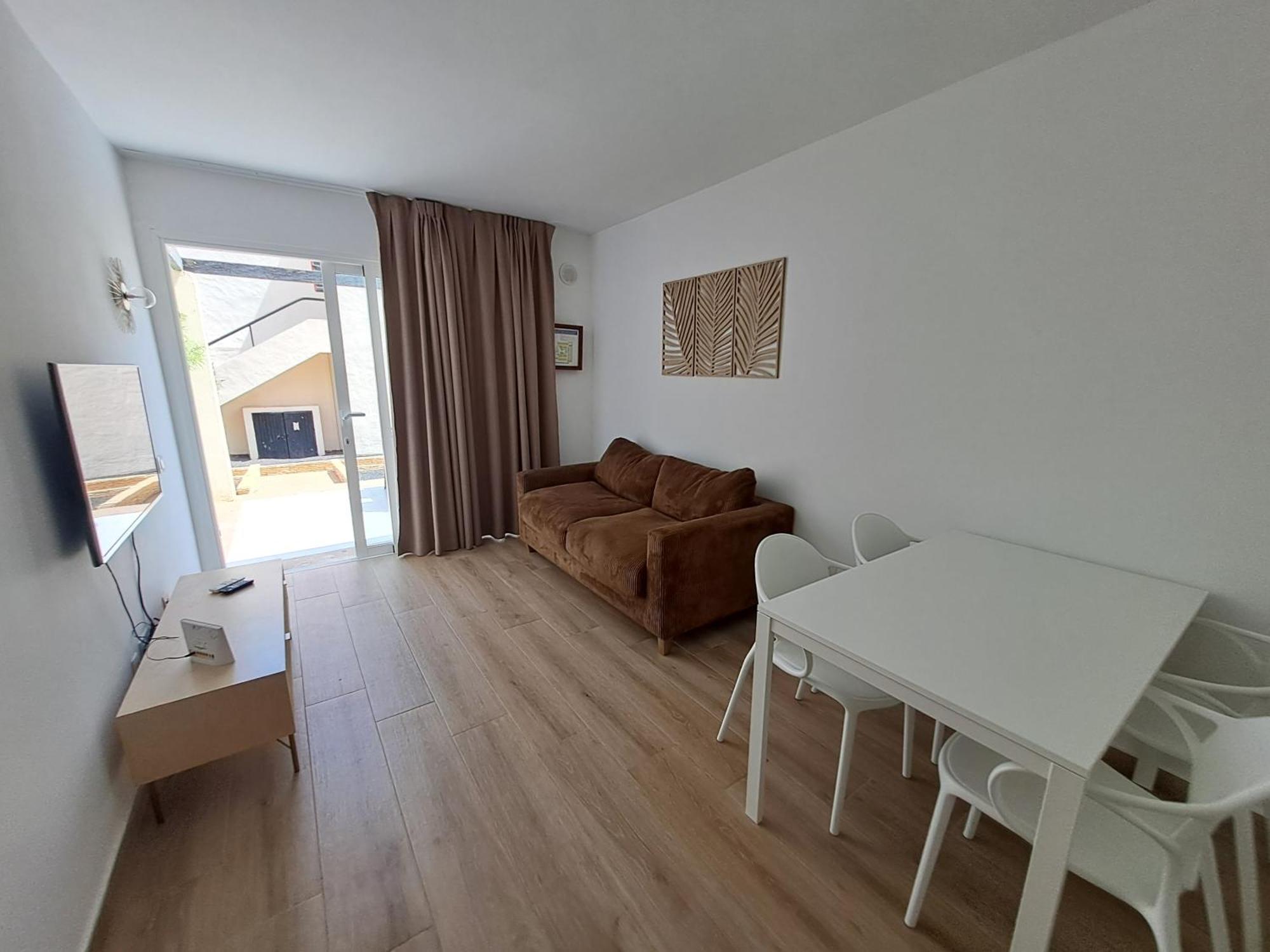 Homeforguest Apartamento 15 Con Terraza Y Piscina En 코라레호 외부 사진